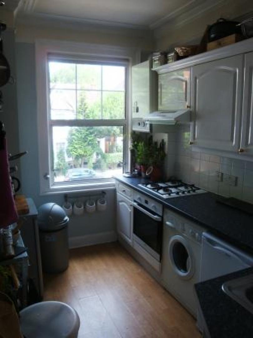 			2 Bedroom, 1 bath, 1 reception Flat			 Staverton Road, WILLESDEN GREEN